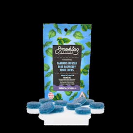 GUMMIES 100mg Blue Razzberry INDICA Fruit Chews - Smokiez