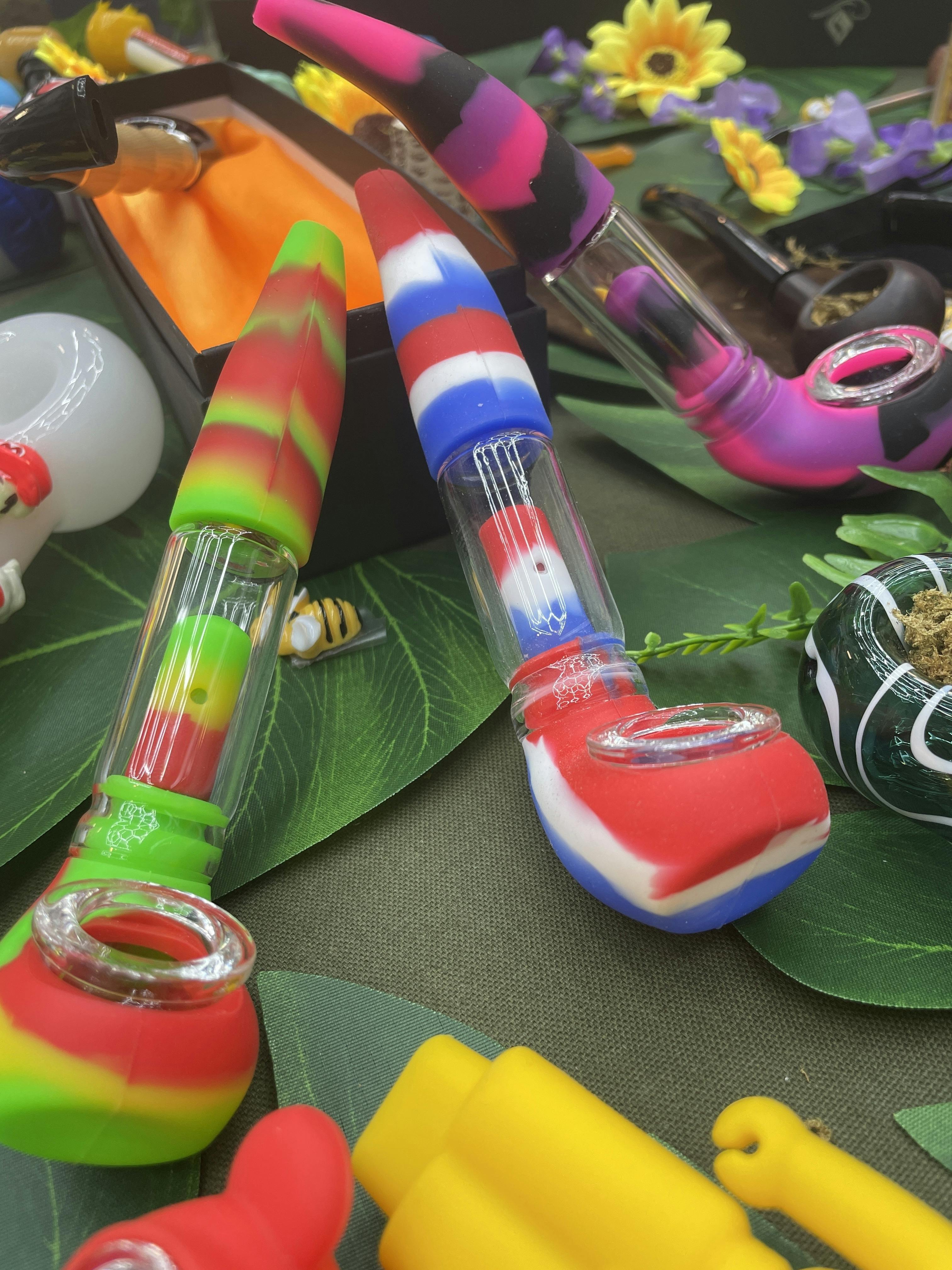 Silicone gentleman water pipe