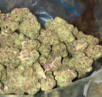 Silver Shelf - Grape Cream Cake (H)