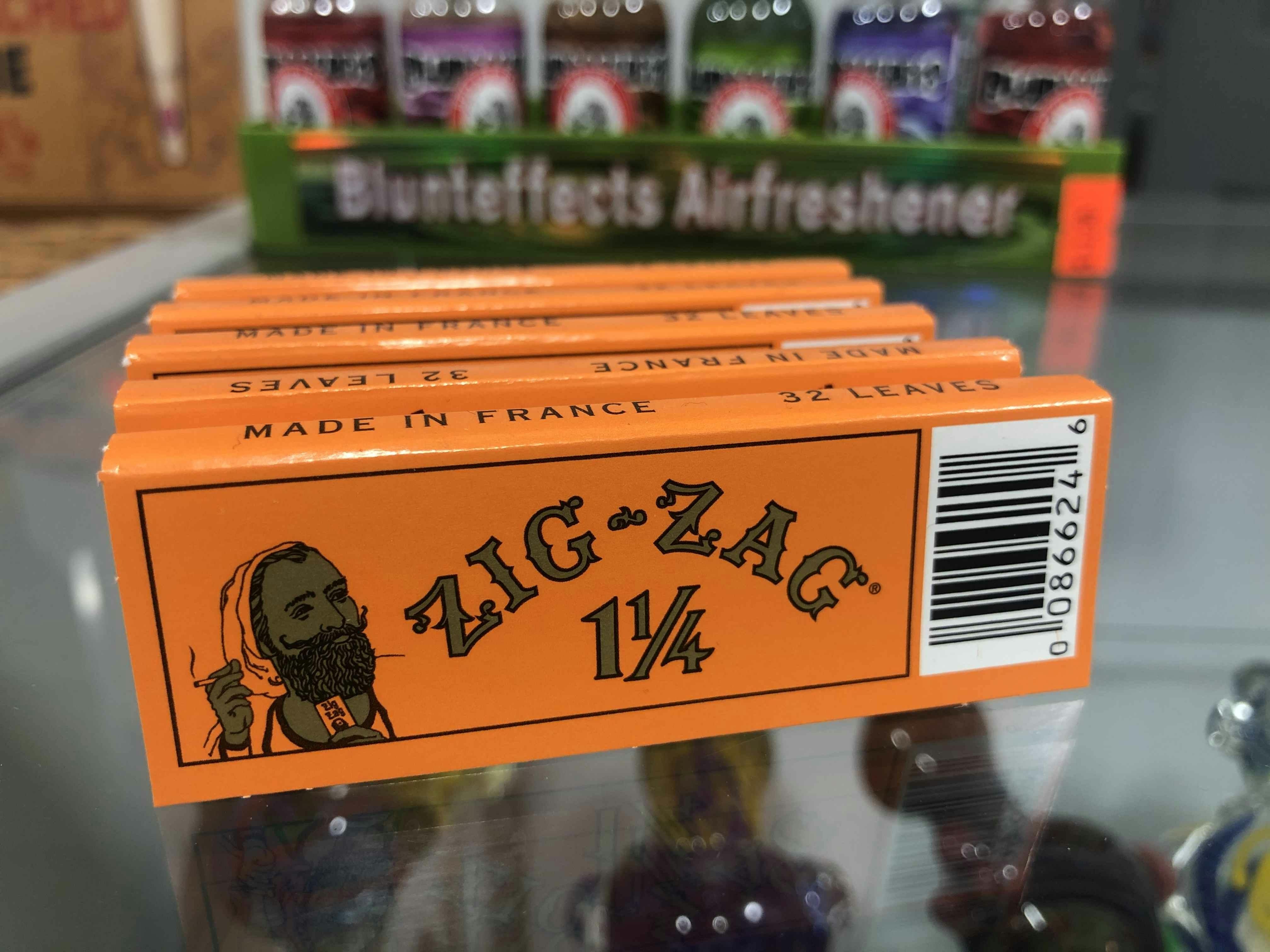 Zig Zag Papers