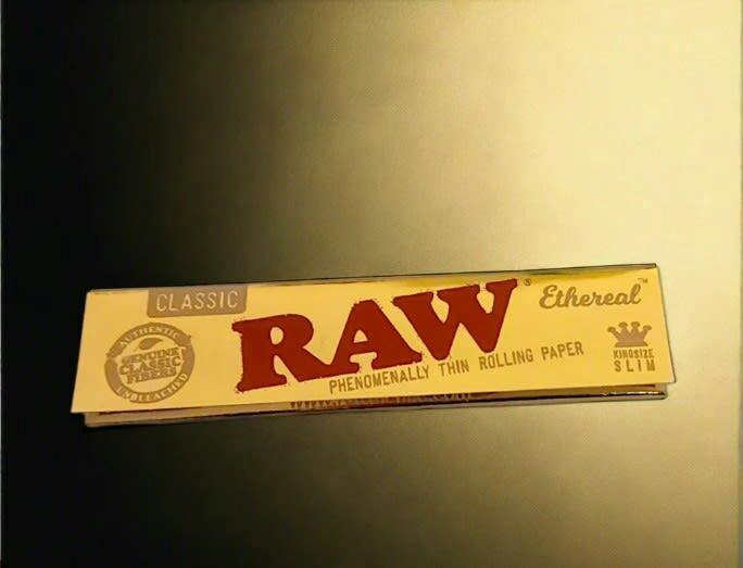 RAW Classic Ethereal King Size Slim Rolling Papers - 50c