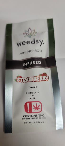 Weedsy .5g - Strawberry {$5 each or 5/$20}