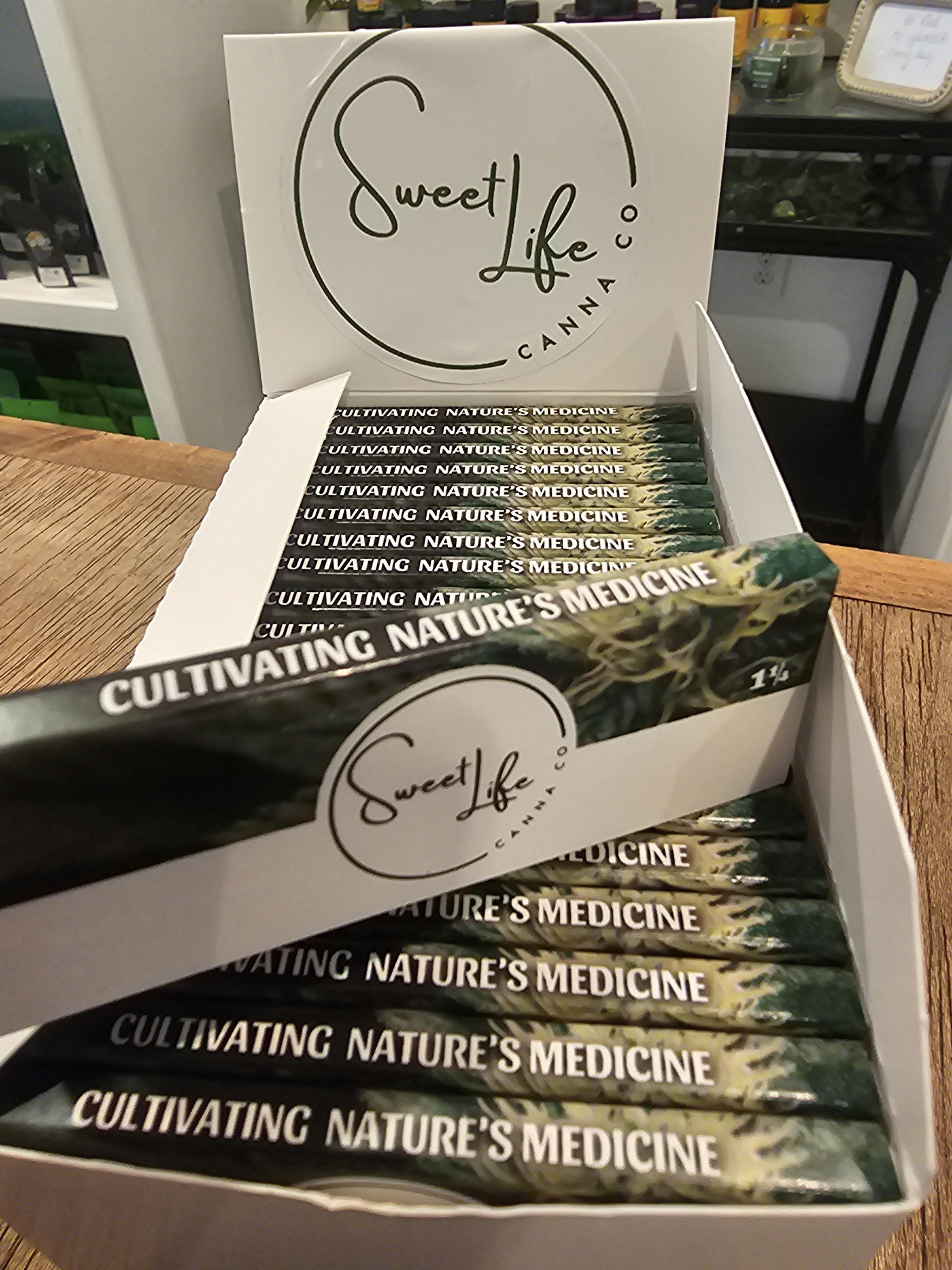 Sweet Life Papers | 1 1/4 Rolling Papers | Sweetlife at Coast Cannabis