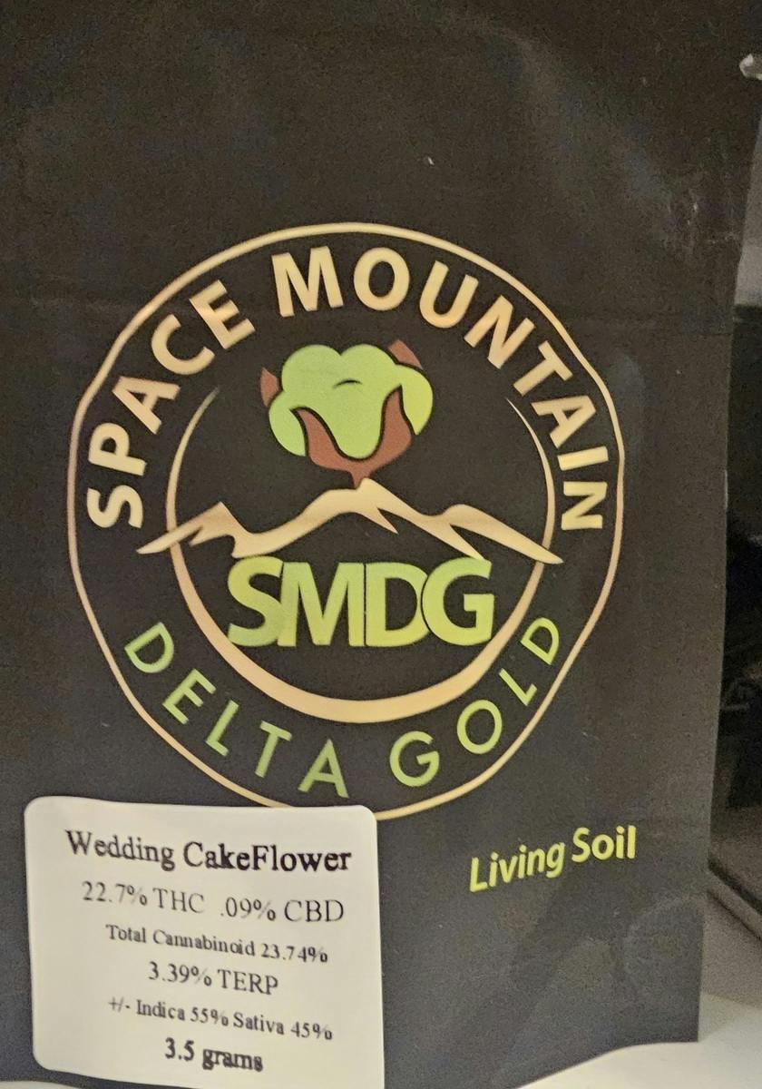 Wedding Cake | 3.5G Flower | Space Mountain