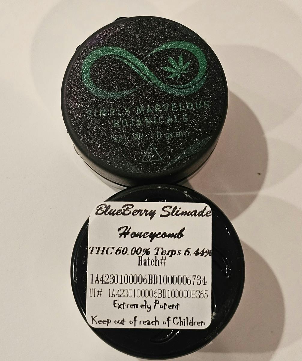 BlueBerry Slimade | 1G Honeycomb Wax | Lion's Paw