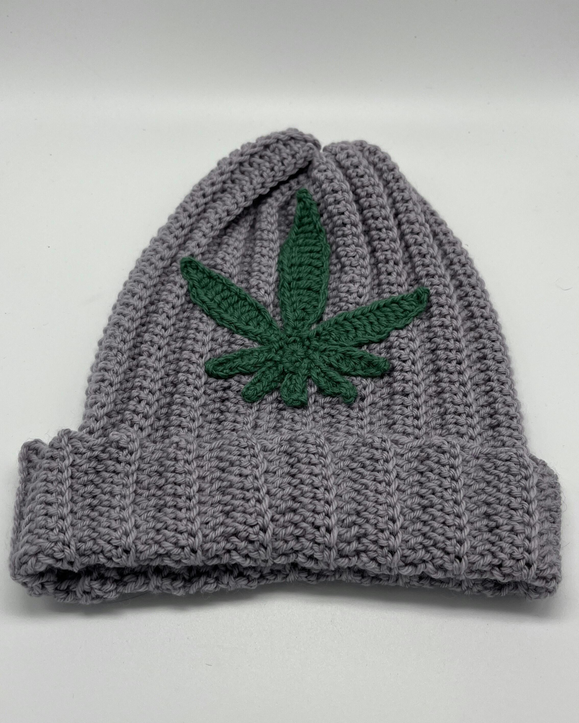 Mackenzie Lee- Knit Pot Leaf Hat (purple)
