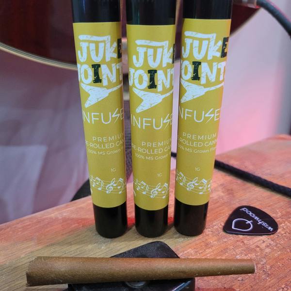 Juke Joints | 1g | Garlic Breath | Infused Blunt at DABBS Cannabis Dispensary