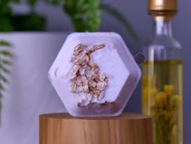 Remedy Bath & Skin Soothing Oatmeal 100mg CBD Bath Bomb