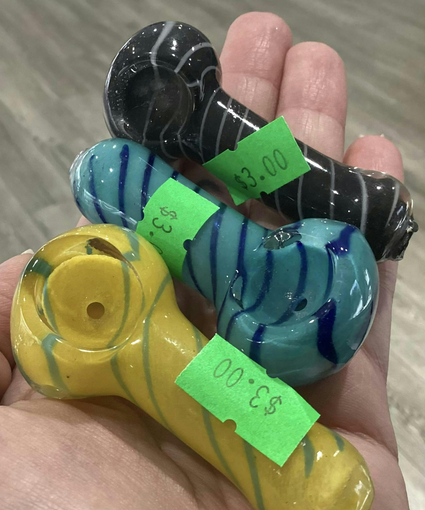 Extra Small Pipes $2.50