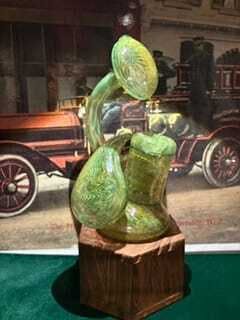 Kra Glass - Green Stand Up Hammer
