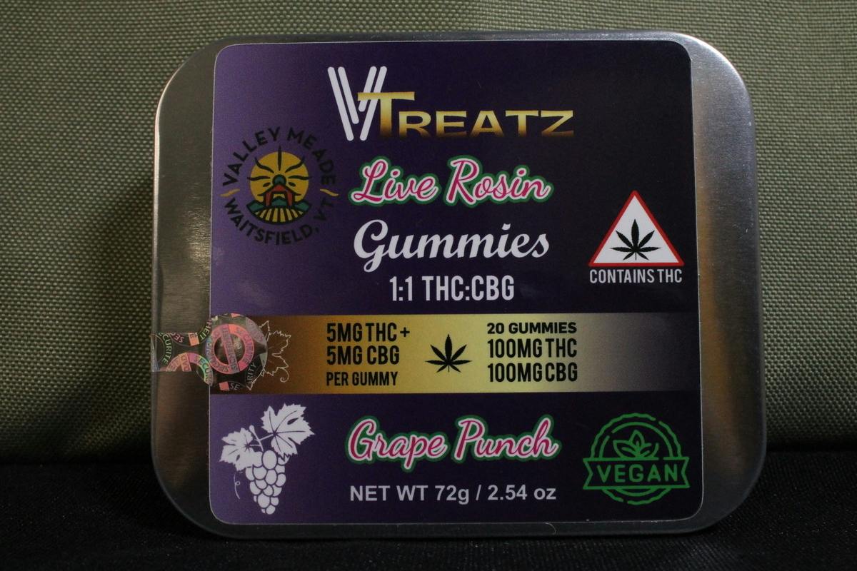 Vtreatz | Grape Punch Gummies 1:1 (CBG/THC) at Northeast Kannabis