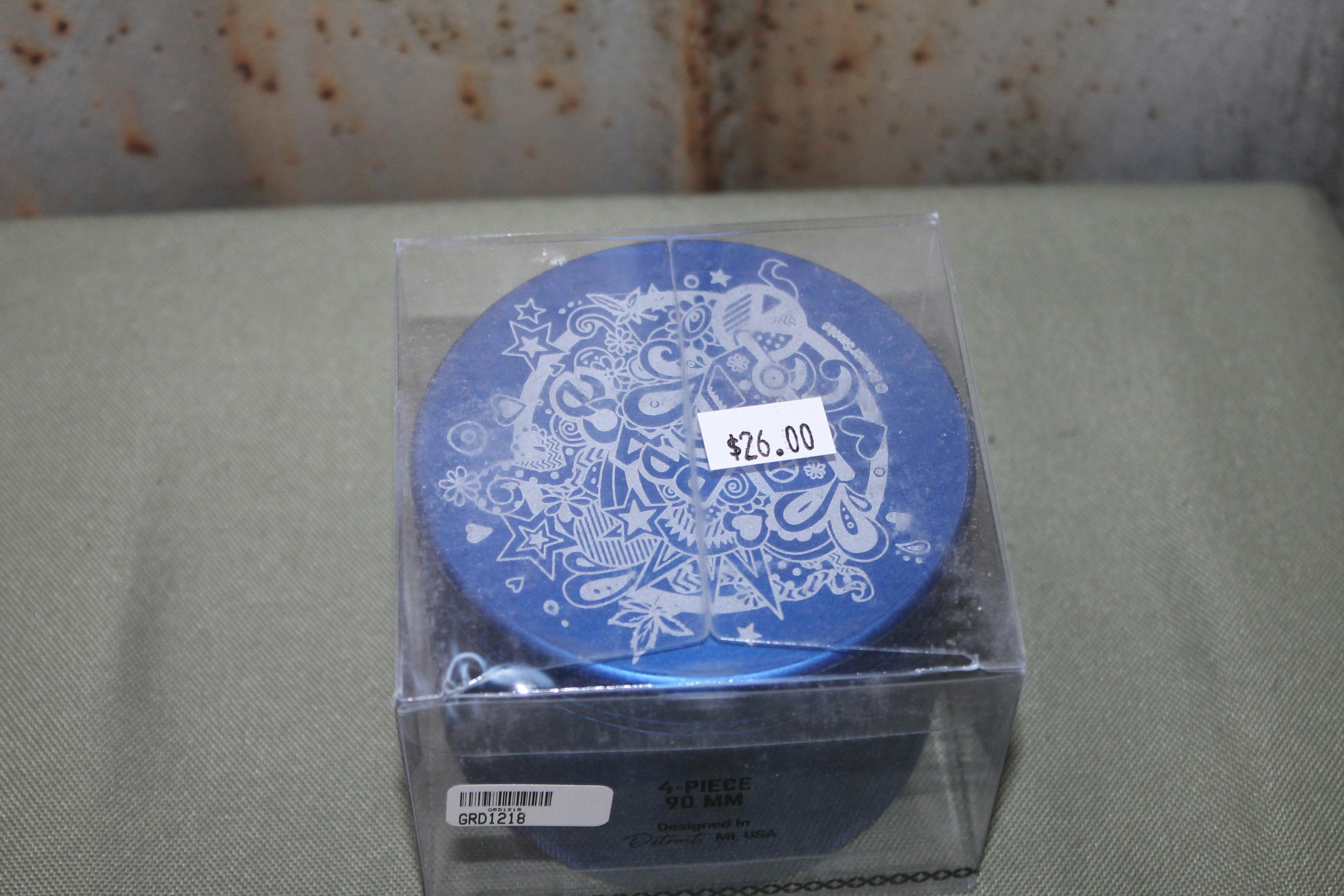 RCD I Large Blue Grinder