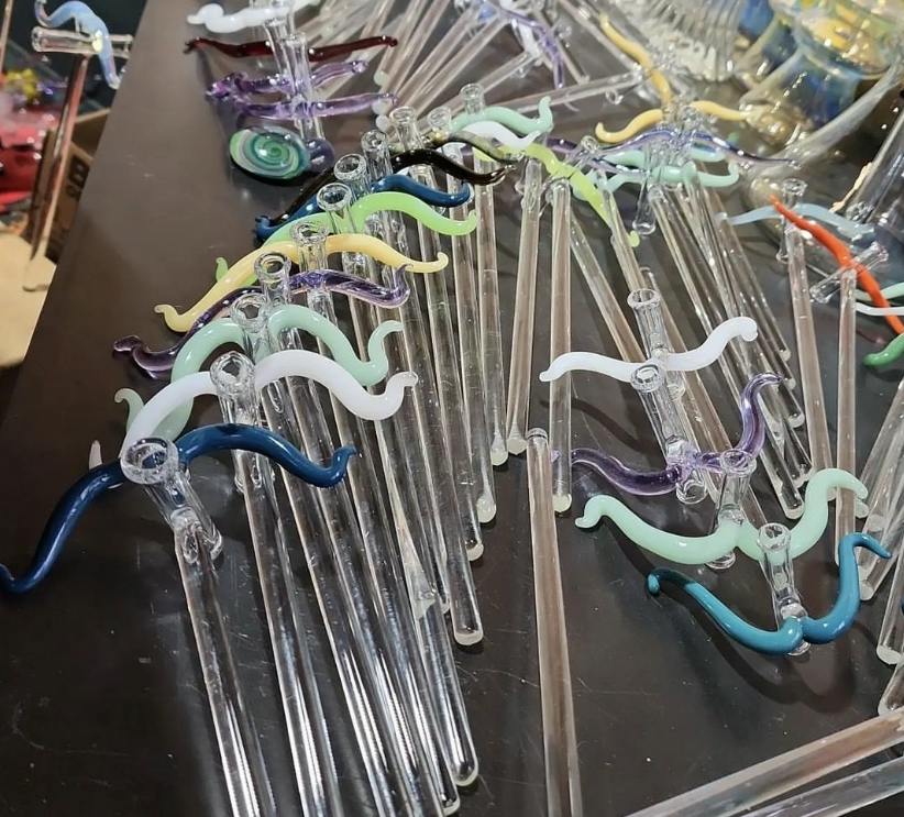 GIBSON'S GLASSWORKS Moustache Tokers