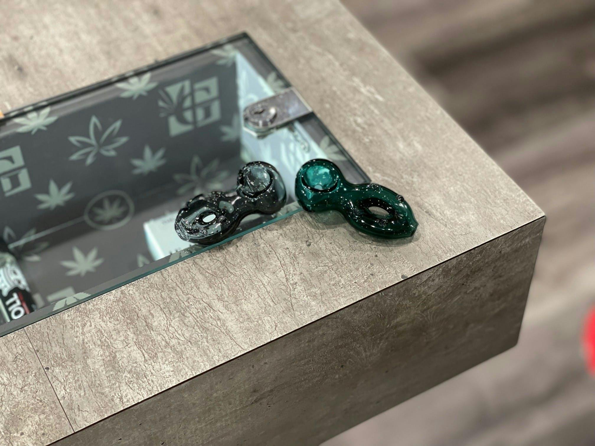 MK Glass - H8