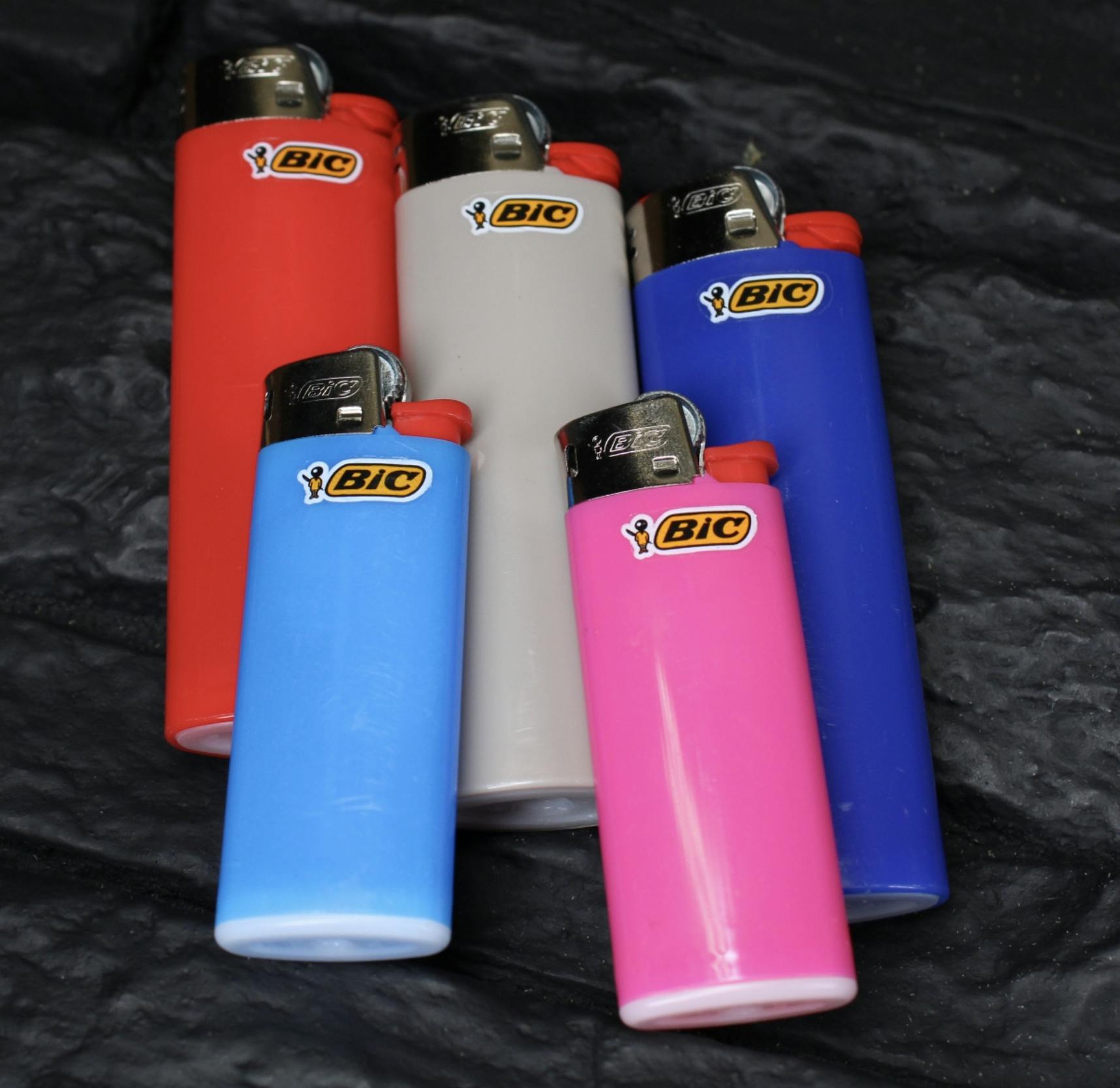 SMALL LIGHTER (BIC)