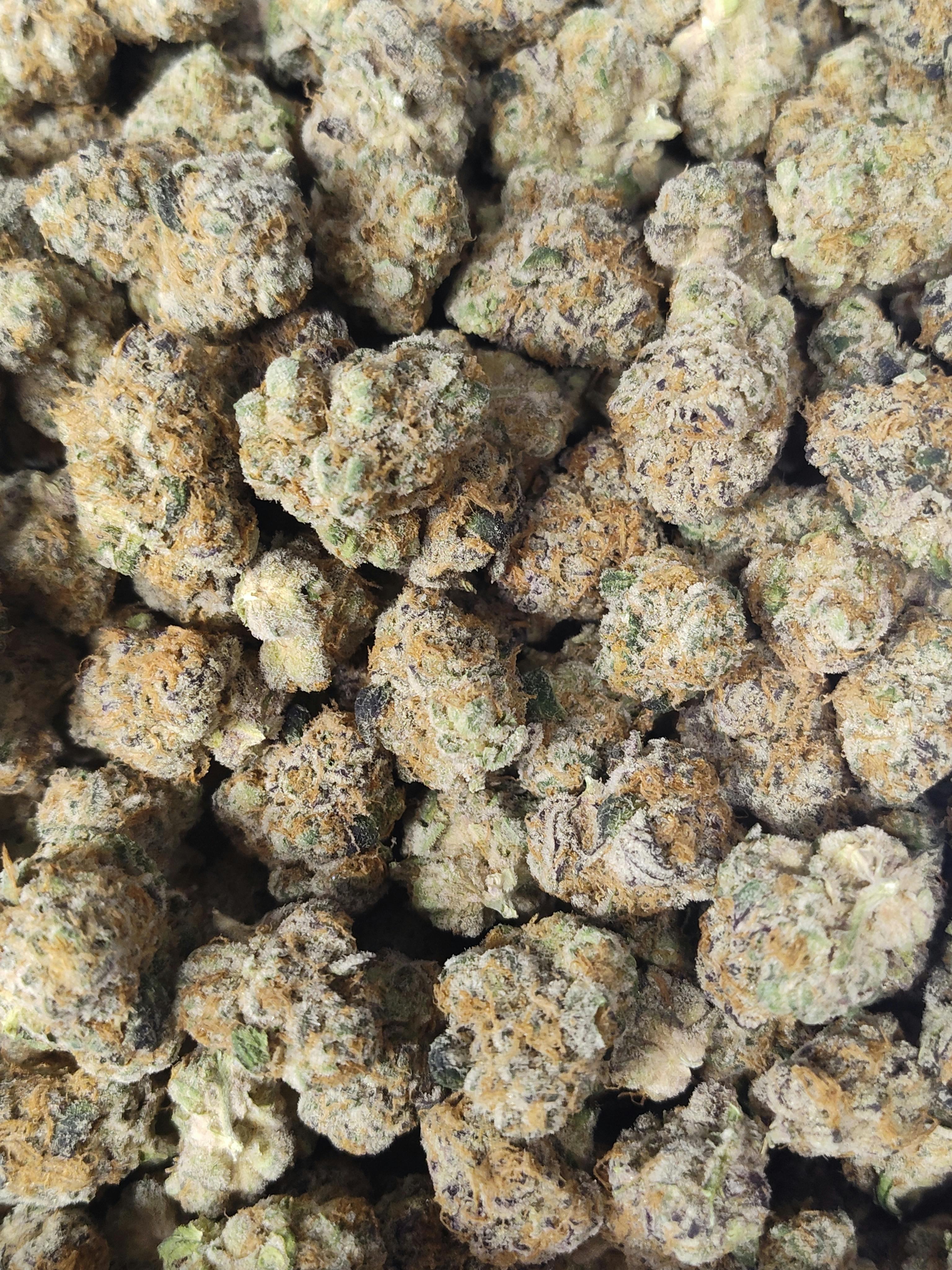 Pro Gro - Garlic Breath - Bulk Flower cannabis product