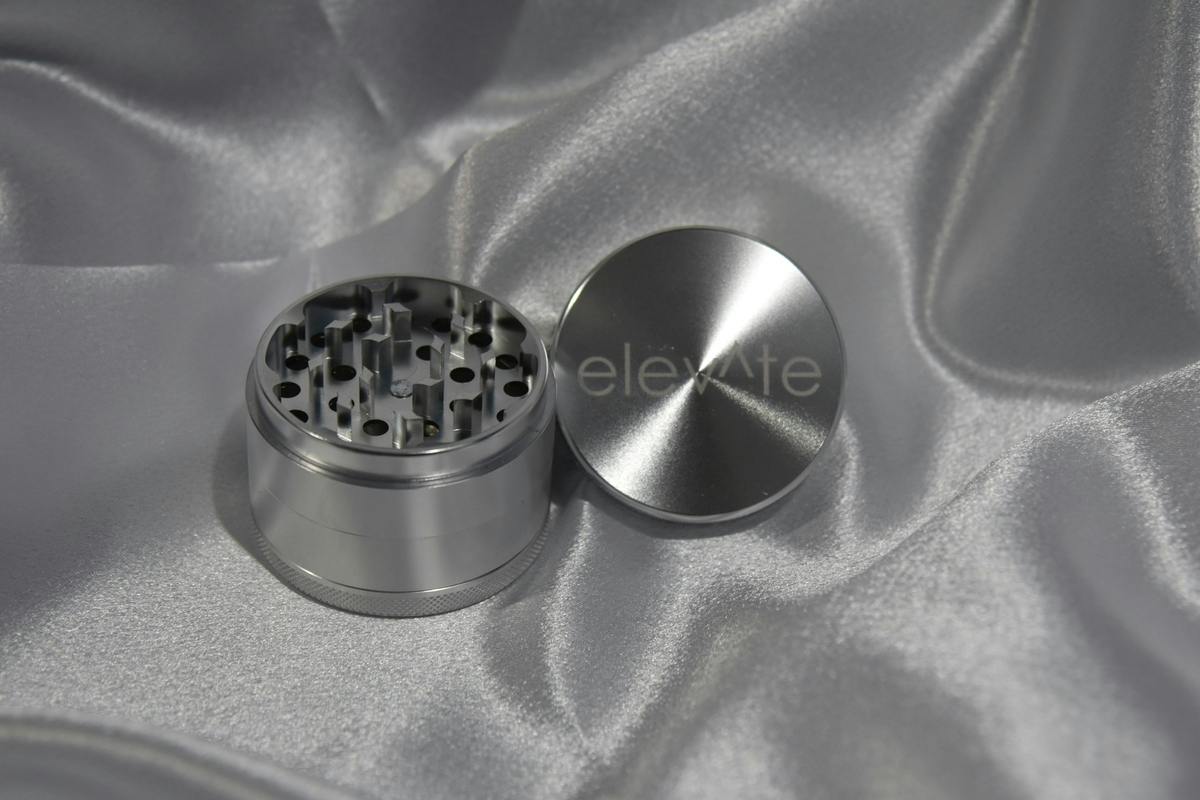 Elevate Grinder (Silver) | Grinders