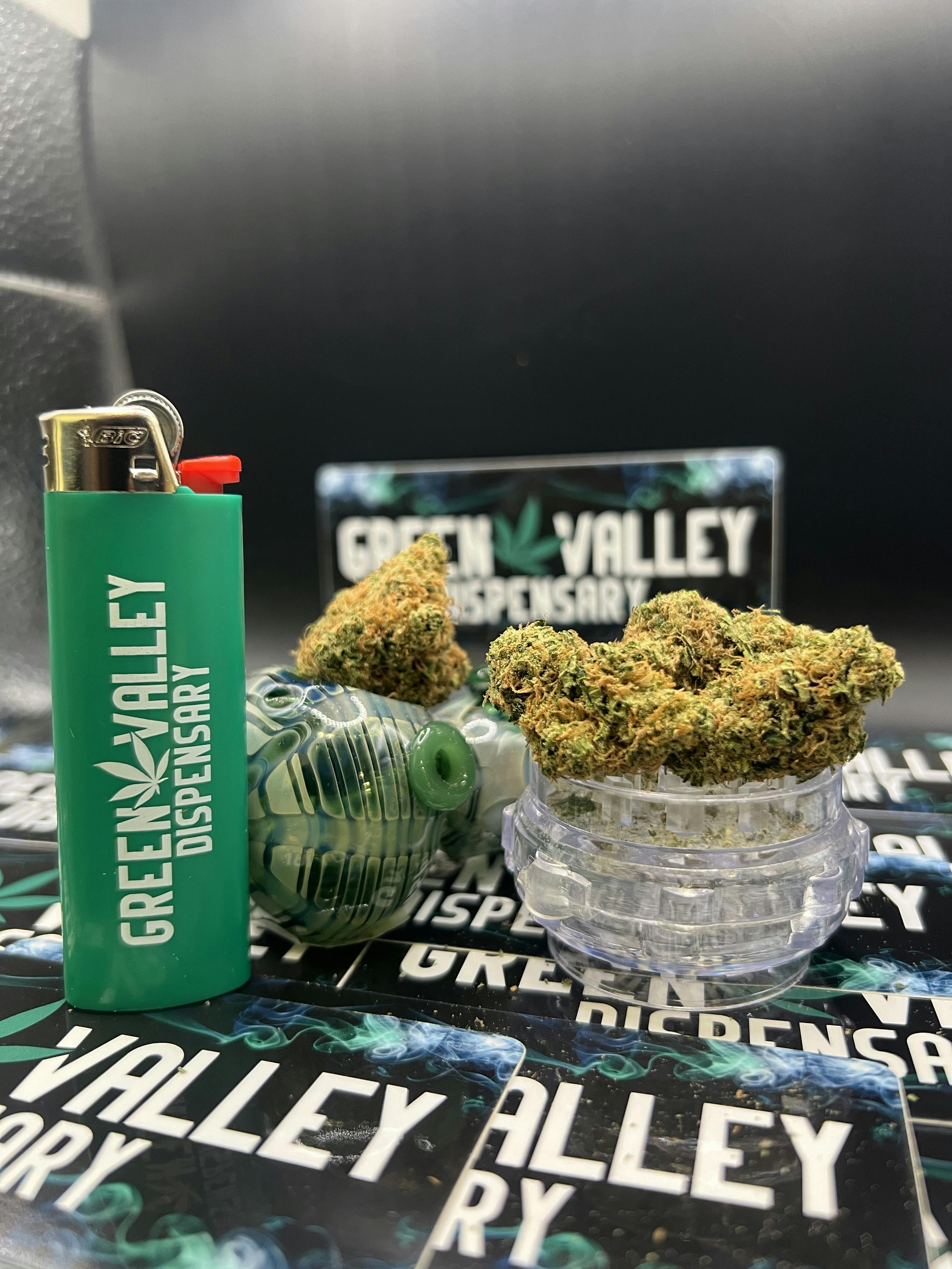 Connoisseur Shelf - Golden Goat (S)
