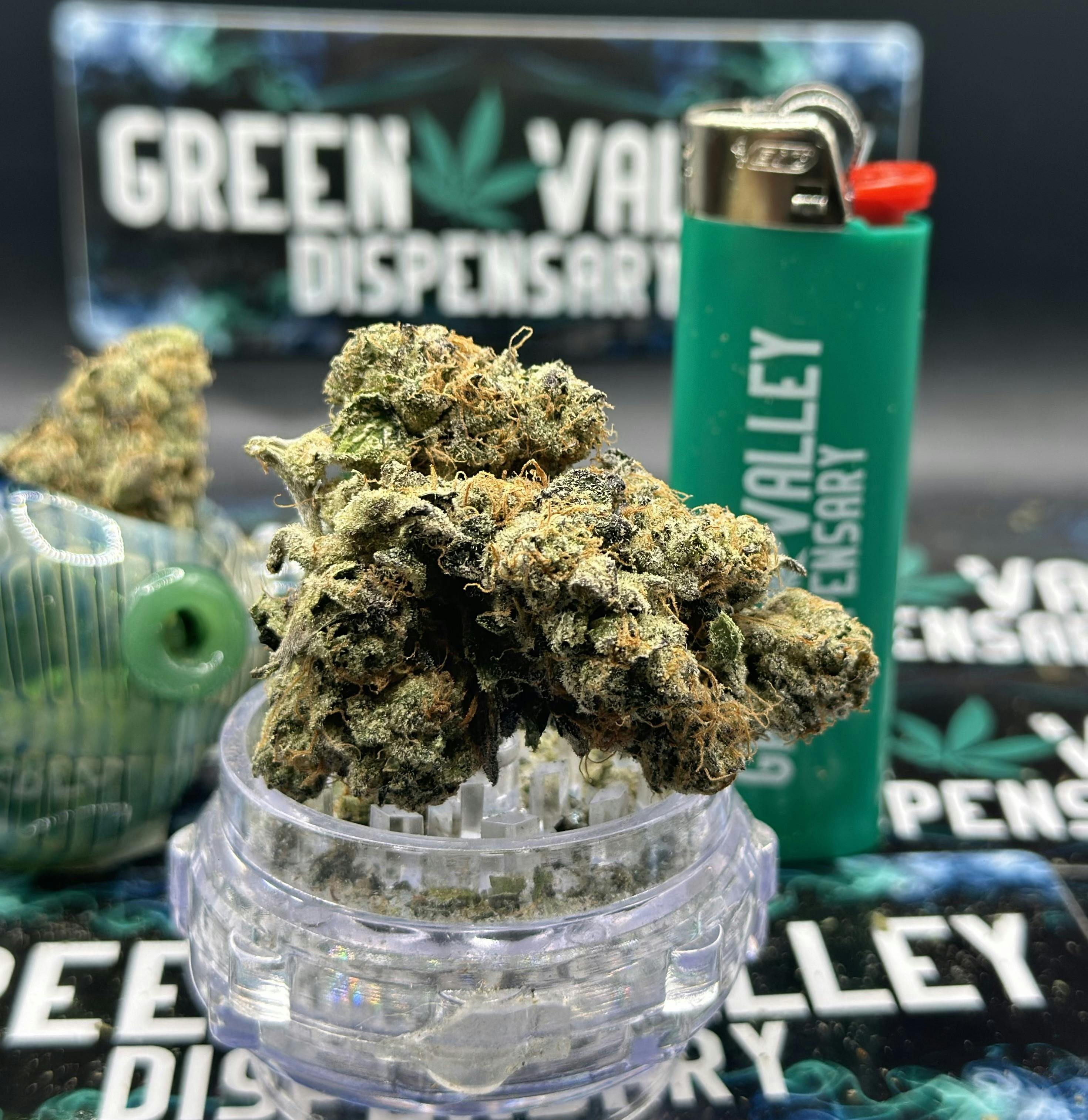 Connoisseur Shelf - Strawguava (H)