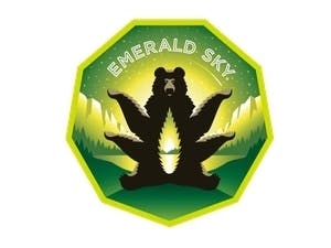 Emerald Sky Milk Chocolate Peanut Butter Cups - Hybrid 100mg 10pk