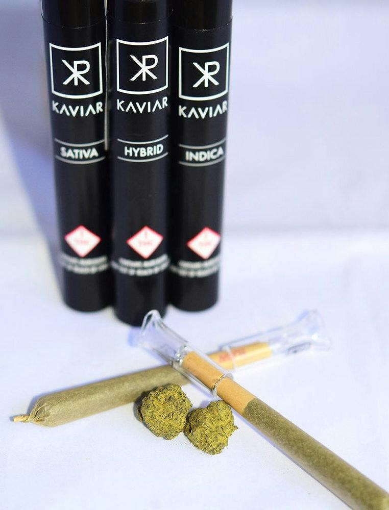 Kaviar | 1.5g | Pink Ice x London Chello | 2pk at DABBS Cannabis Dispensary