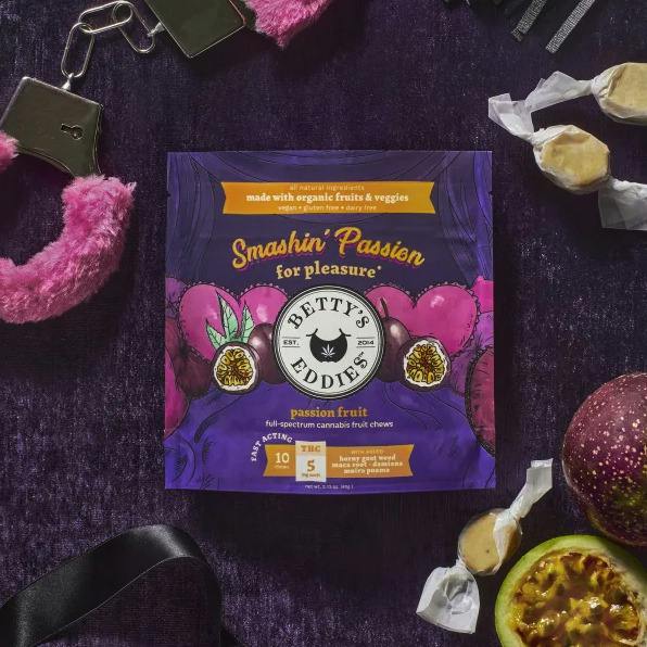 Betty's Eddies 100mg Fruit Chews - Smashin' Passion Fruit