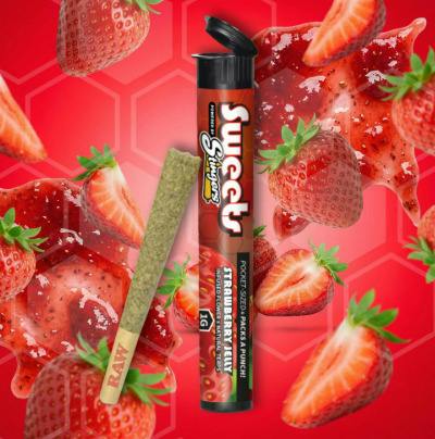 Strawberry Jelly | Infused Joint | 1g at JDM Cannabis