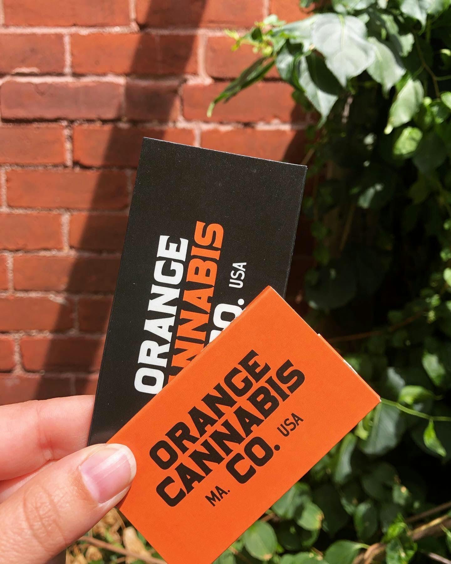 Orange Cannabis Rolling Papers | 1 1/4 at Orange Cannabis Company