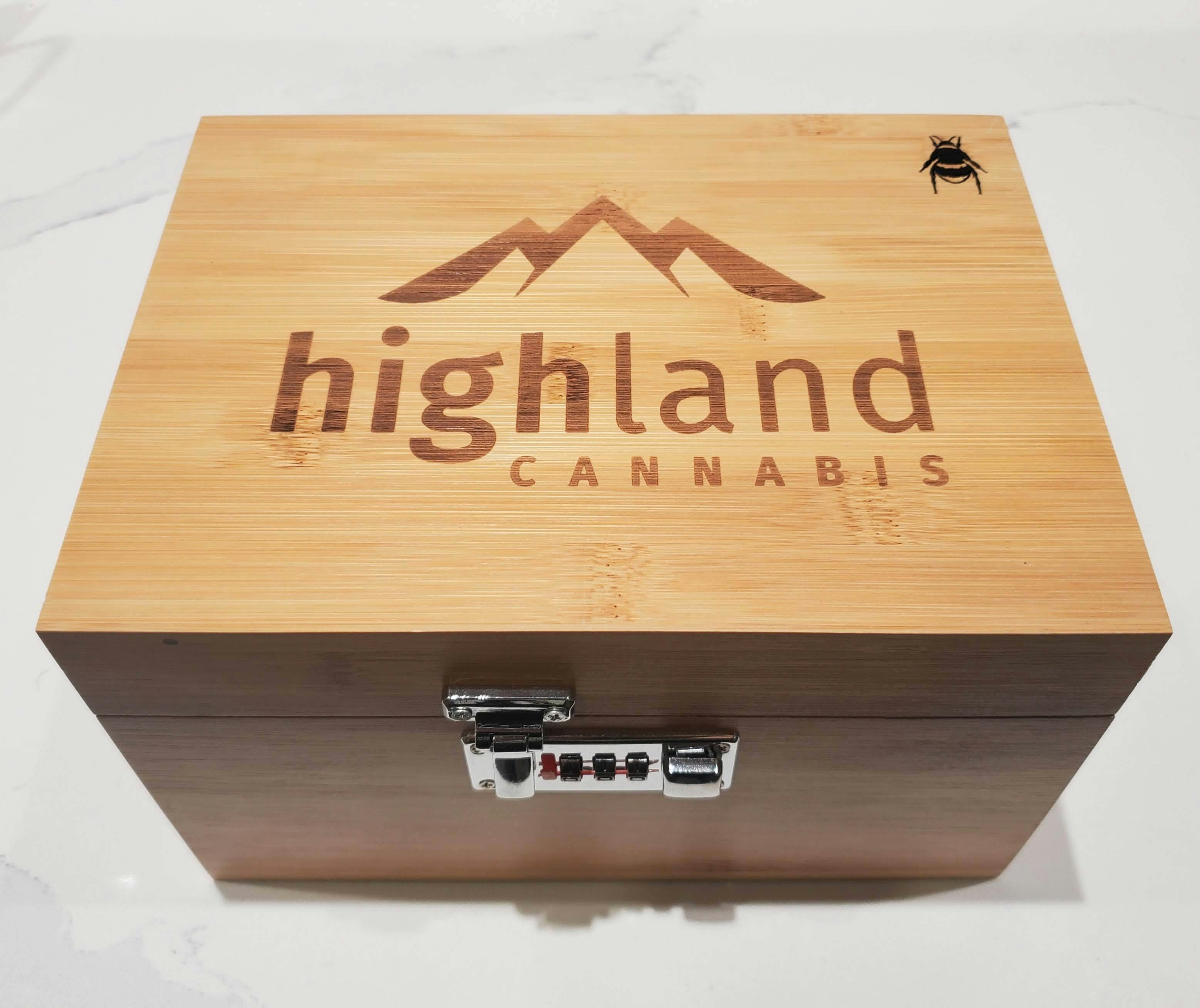 Highland Bzz Box - Large