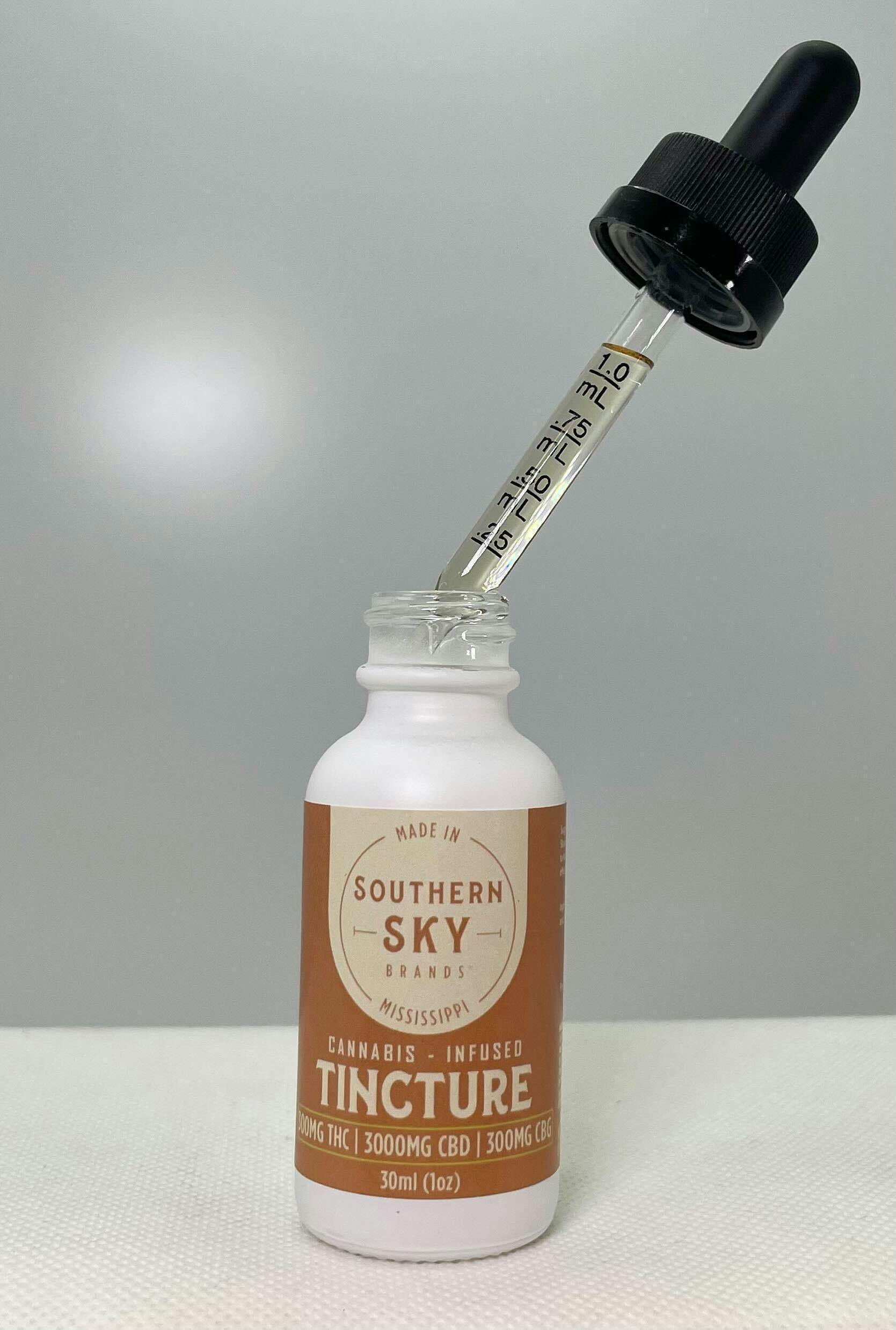 SS Mint Tincture 300 at Arcane Enterprises