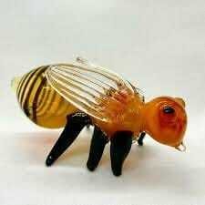 Bee Model Pipe