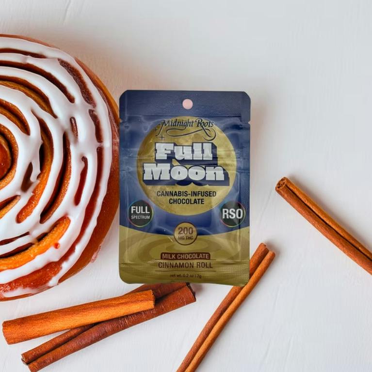 Midnight Roots | RSO Full Moon | 200MG Chocolate | Cinnamon Roll Milk Chocolate