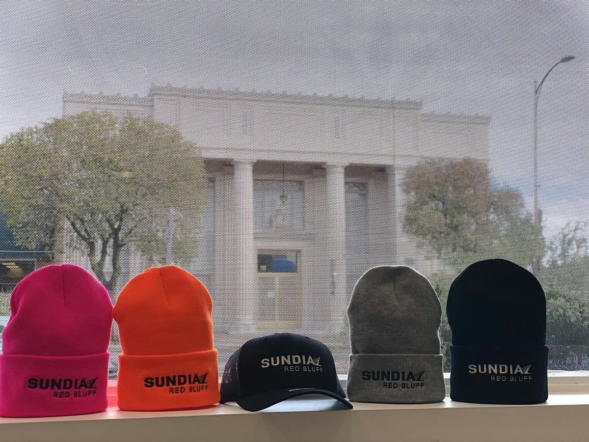 SUNDIAL COLLECTIVE BLACK & WHITE SUNDIAL SNAP BACK
