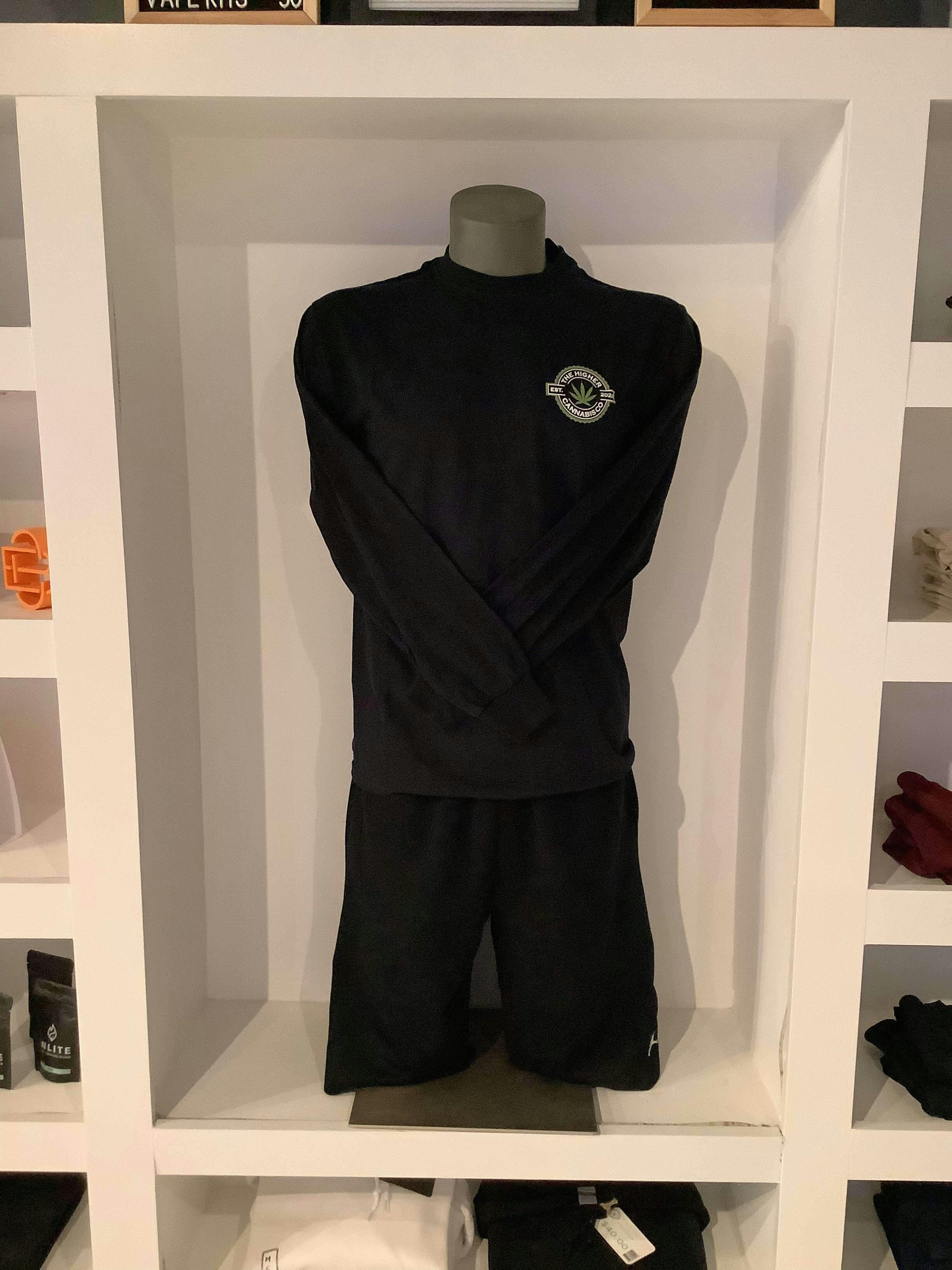 Black Long Sleeve S