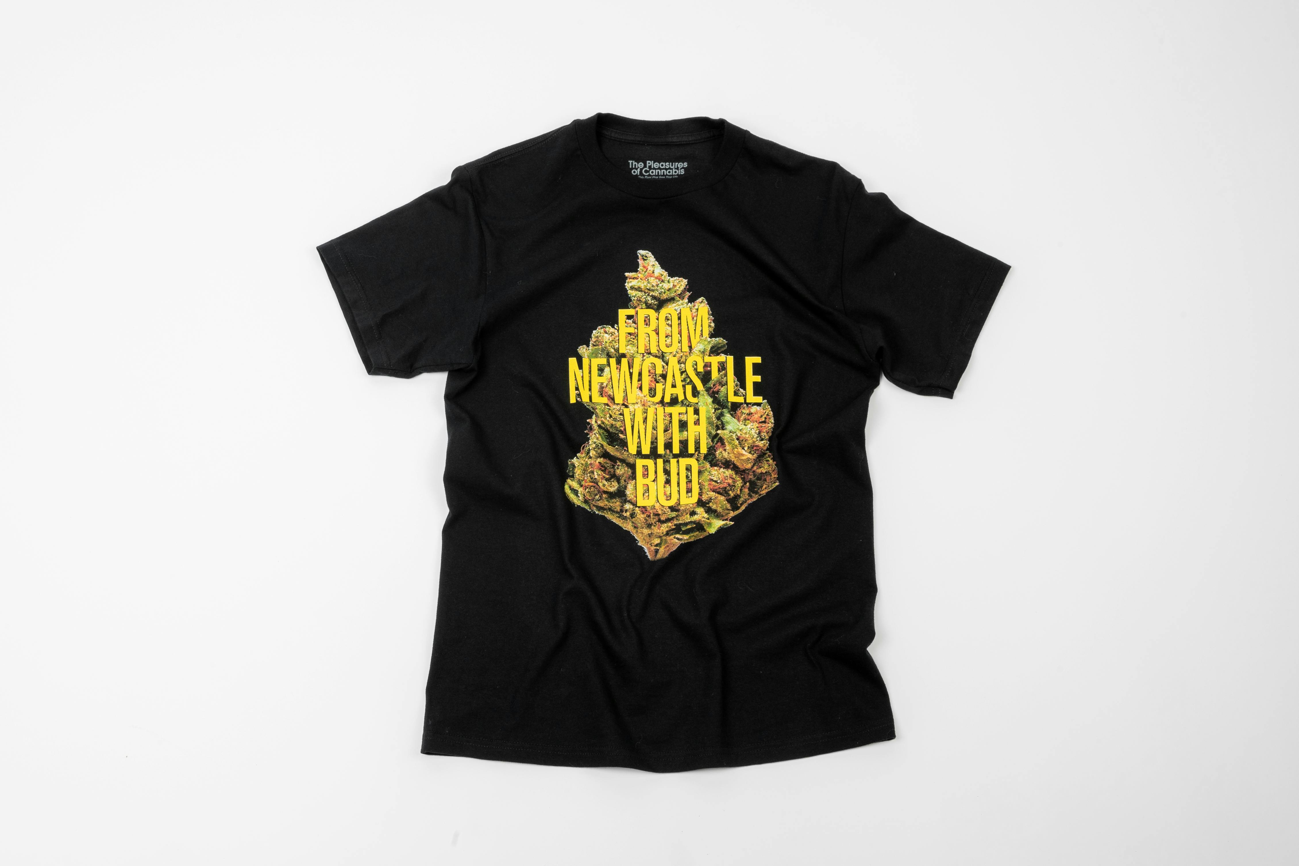 The Pleasures of Cannabis - From Newcastle With Bud T-Shirt - Black - S