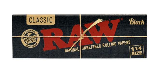 1 1/4" Raw Black Rolling Papers