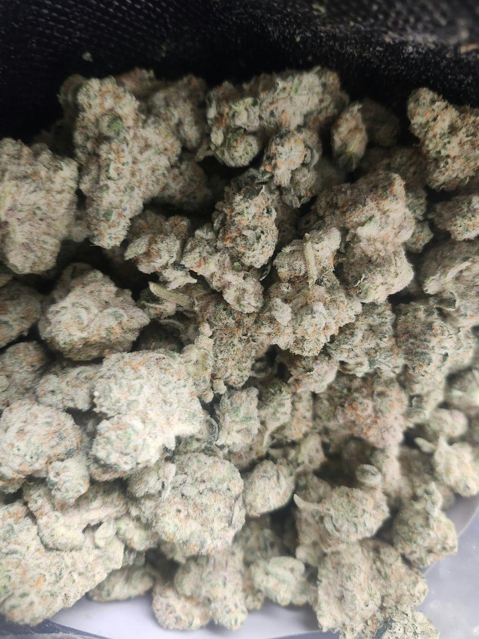The Hempire Collective | Caps Junky | Deli