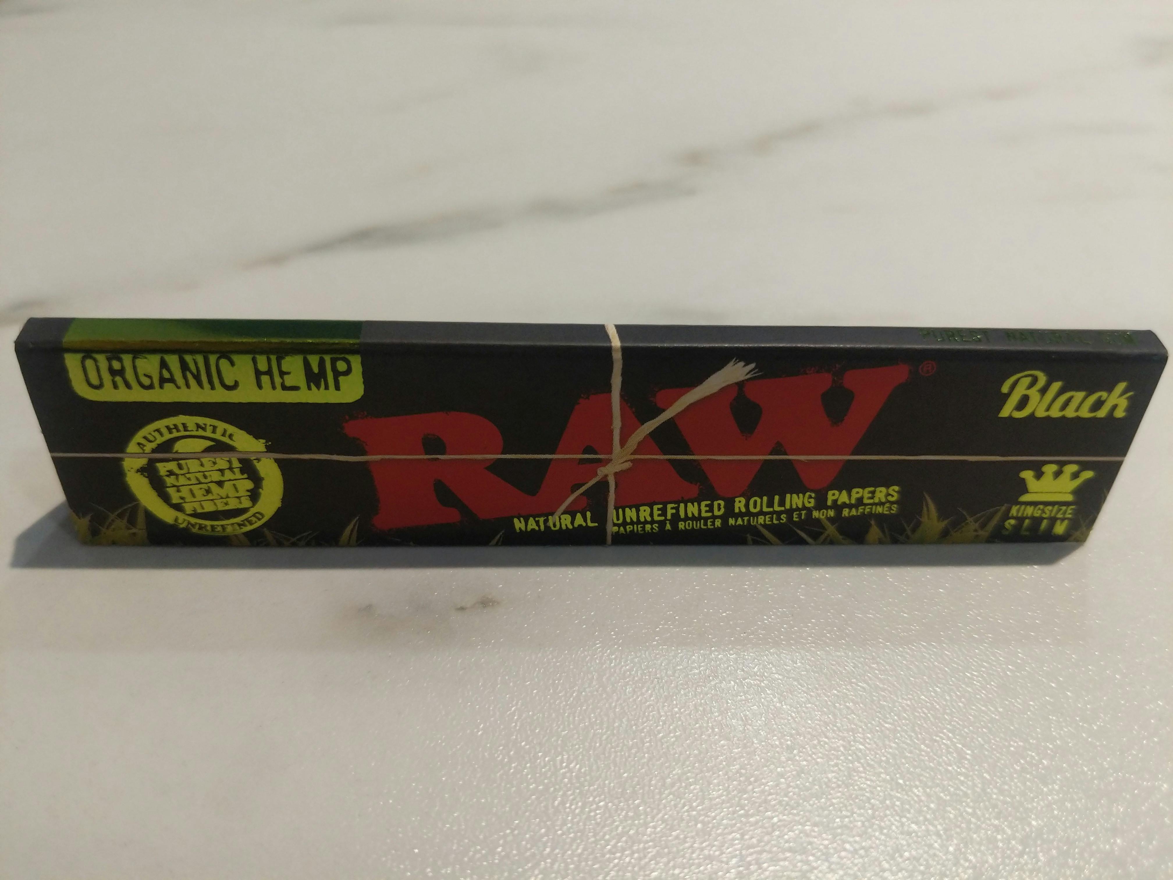 RAW - Black Organic Hemp Rolling Papers - King Size Slim