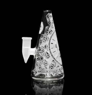 MAQ - Glass Bong - Milkyway 6" Hypnotic Pyramid Rig/Bubbler