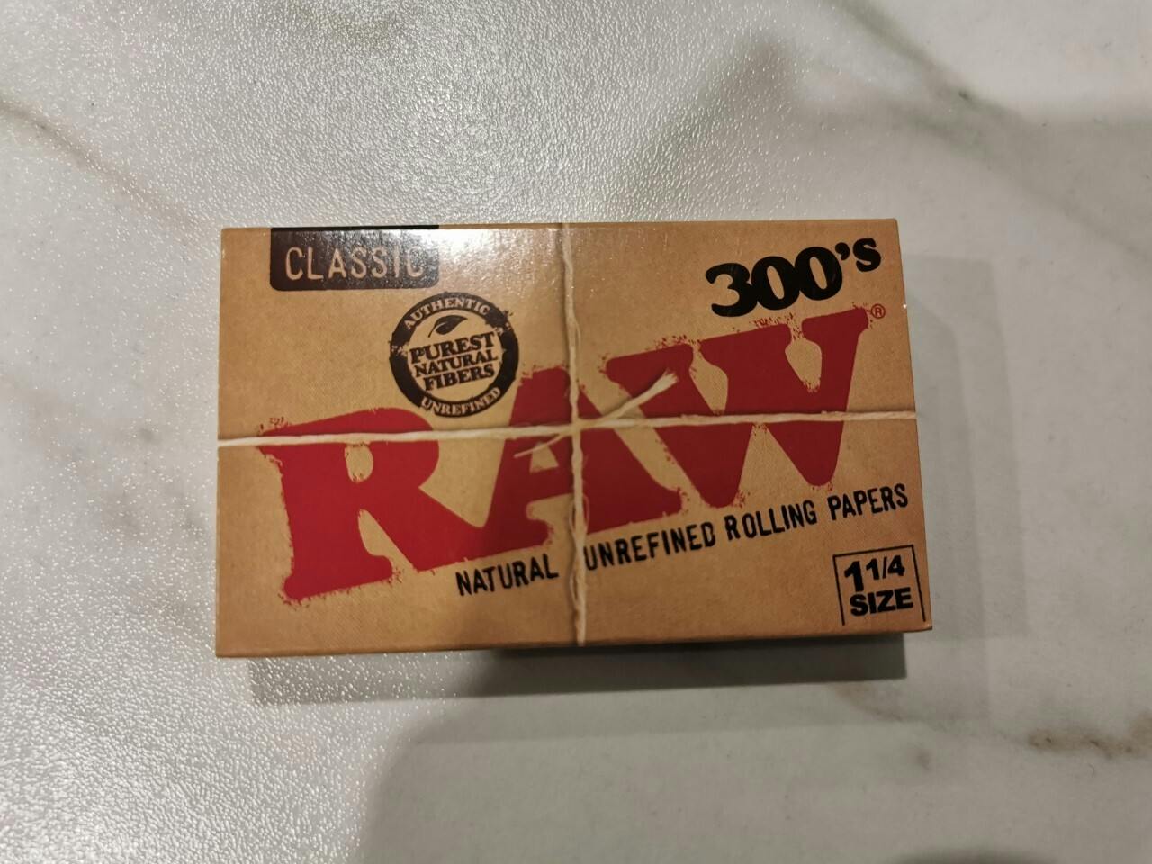 Raw - Natural Unrefined Rolling Papers - 300's 1-1/4