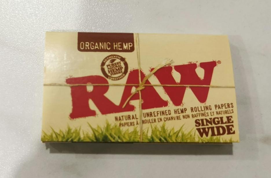 Raw - Natural Unrefined Rolling Papers - Single Wide