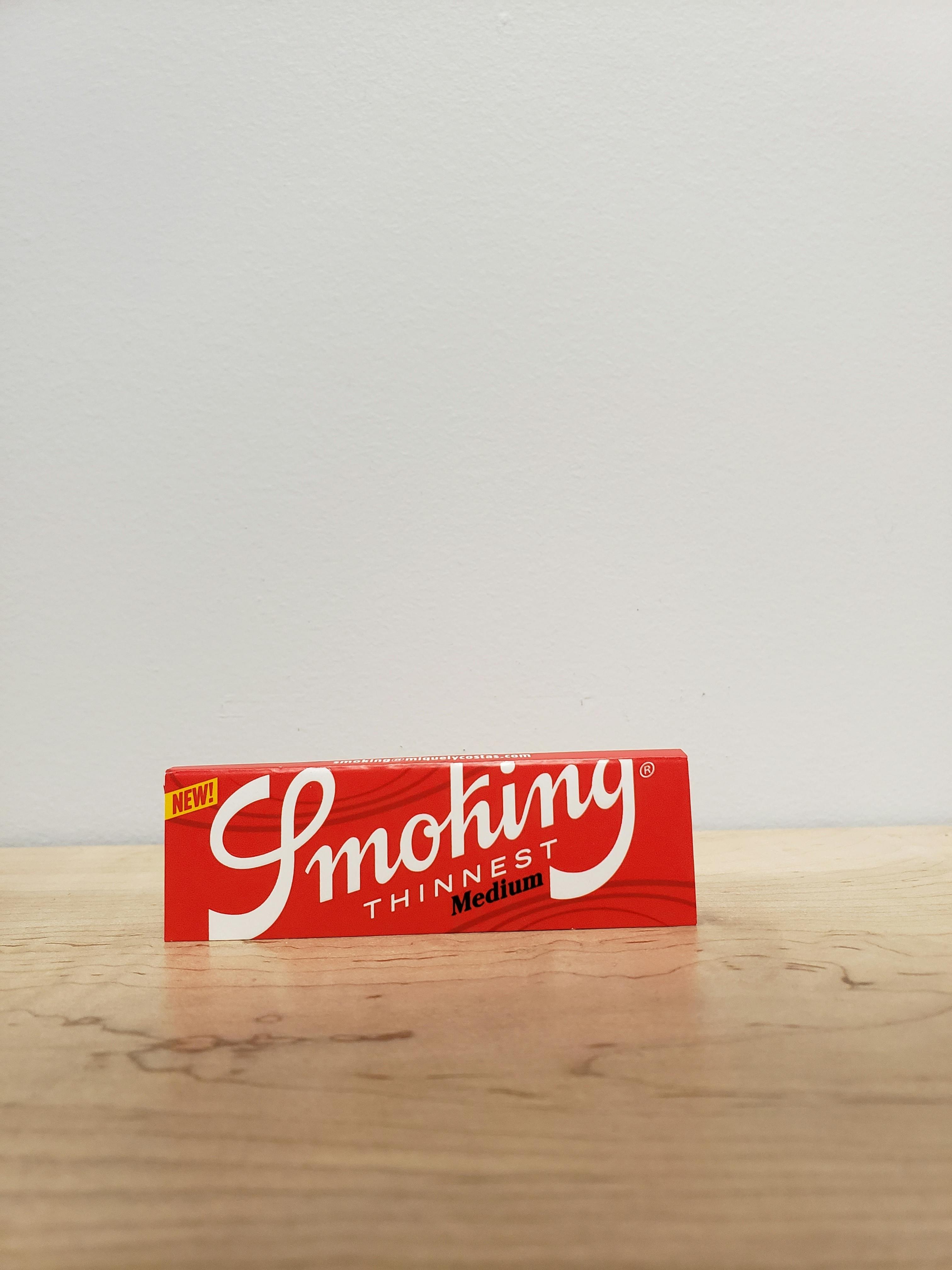 Smoking - THINNEST (red booklet) 1 1/4 Size - Booklet