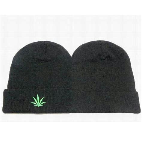 Basic Pot Leaf Toque