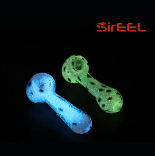 5" GLOW IN THE DARK PIPE - COLORS VARY
