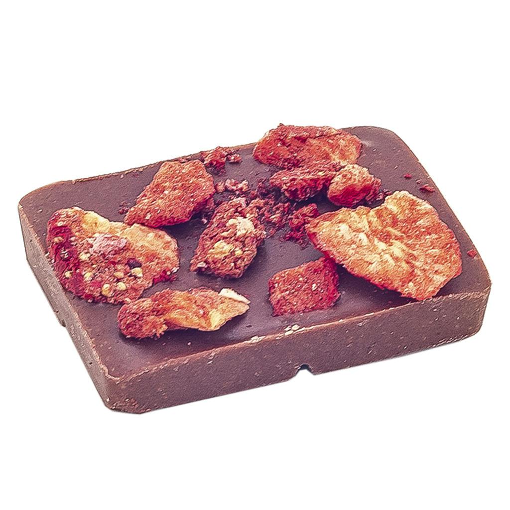 Legend - Strawberry Layered Cake Milk Chocolate - 1 Pack