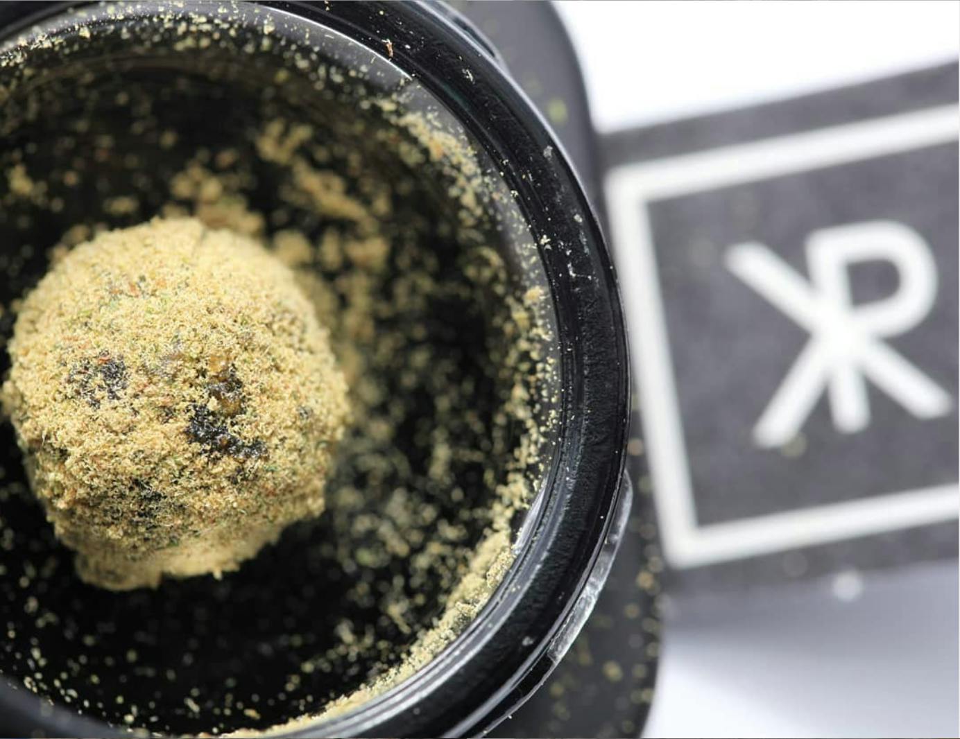 Kaviar - Moonrocks - 1 gram - - Sour Gummiez (S)