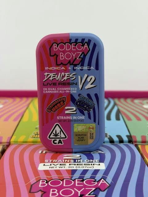 Deuces | Strawberry Haze + Blueberry Certz | Disposable | 2g (1) by Bodega Boyz