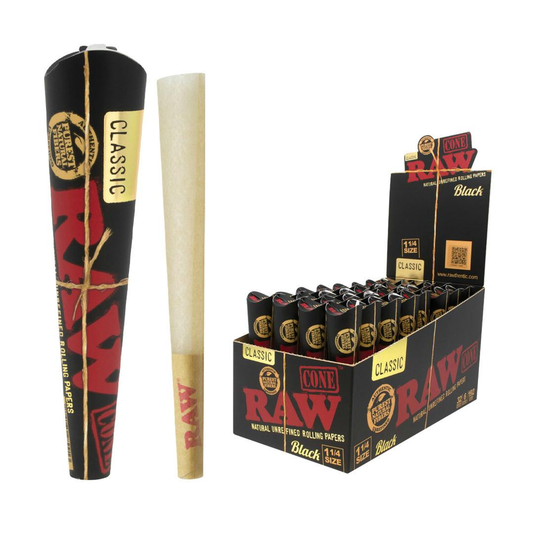 Black 1 1/4 Cones 6pk at The Green Lady Dispensary