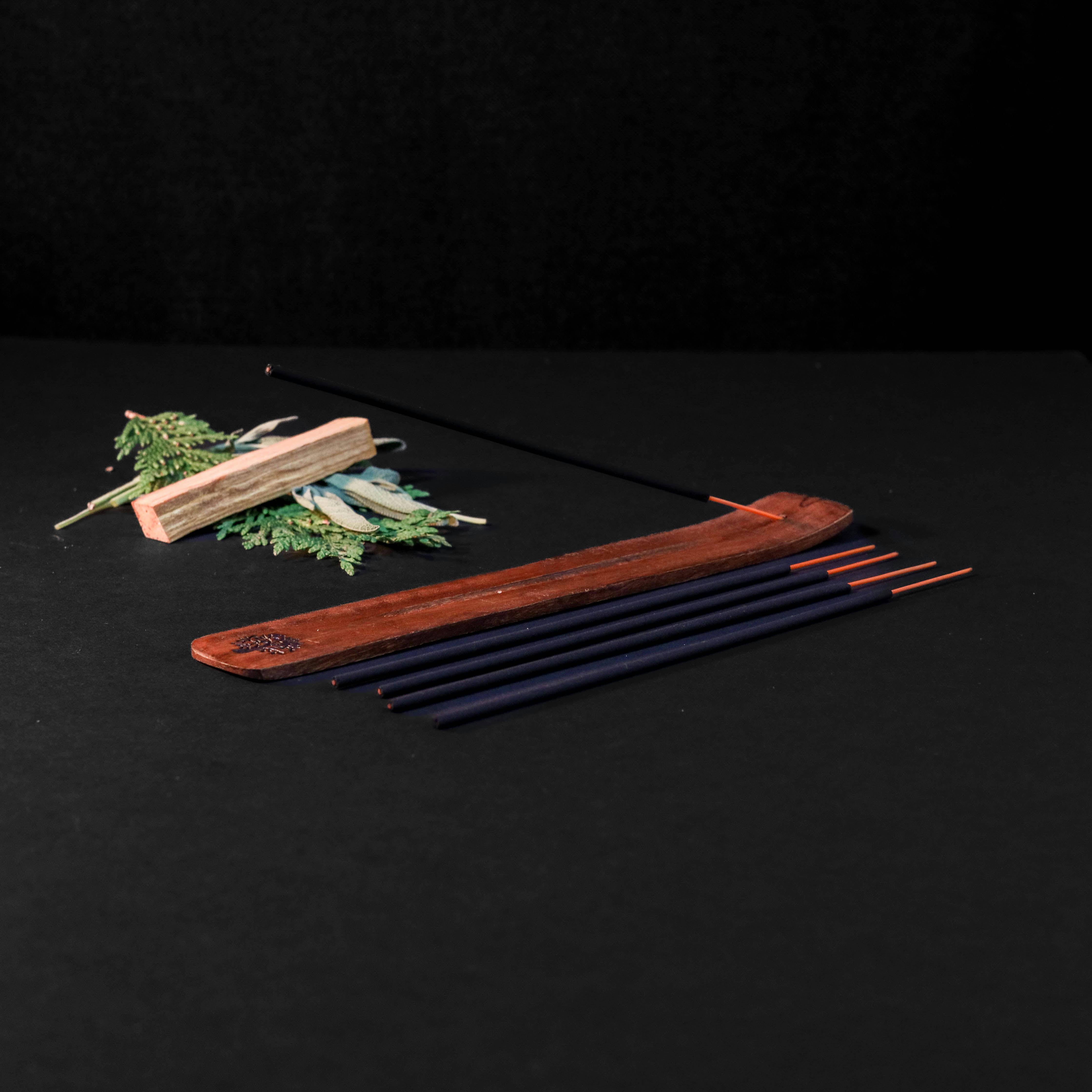 Hide The Skunk Incense (Hibernate)