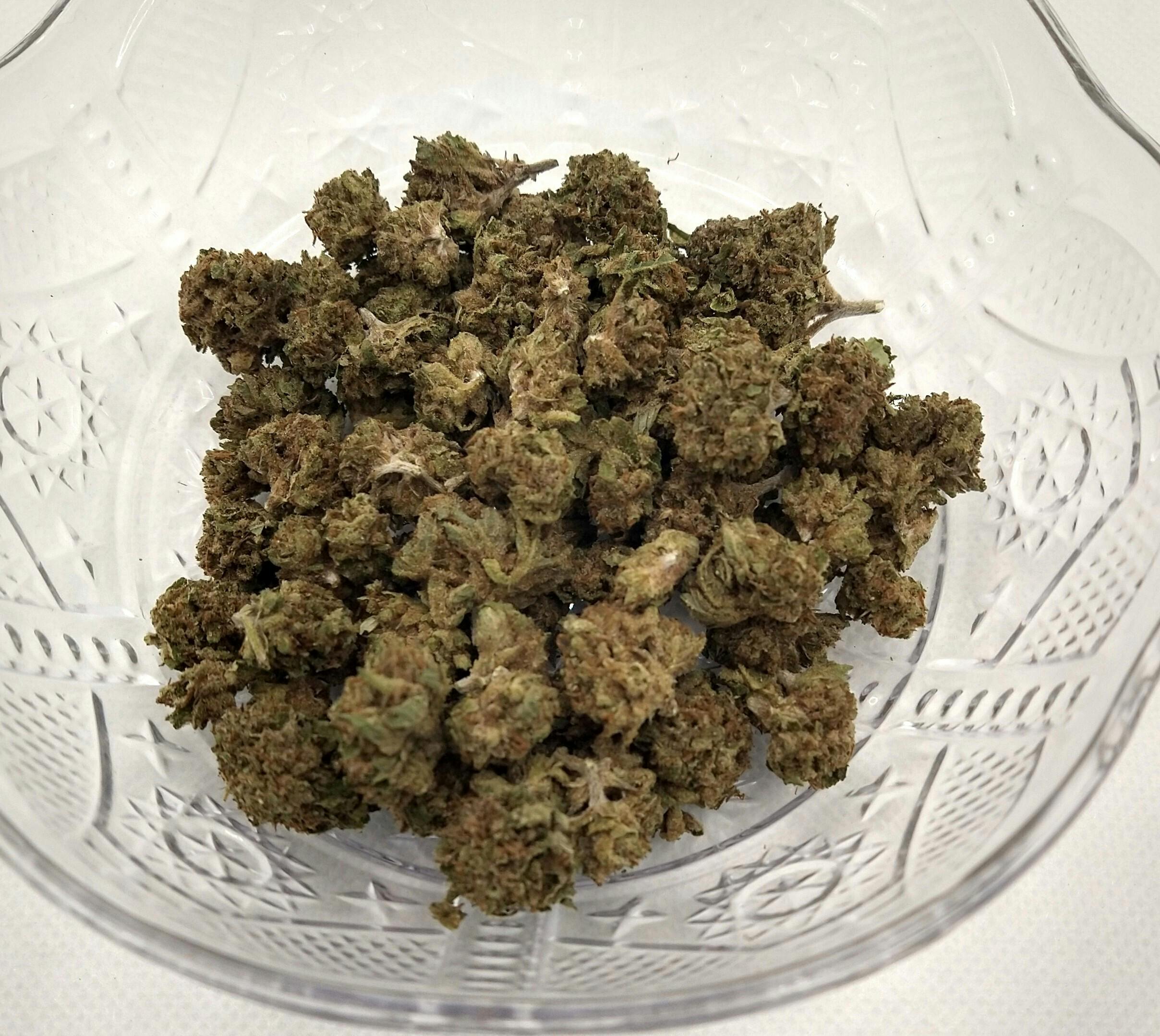 GreenCo | Strawberry Runtz | Sativa | Bulk Flower | Bronze